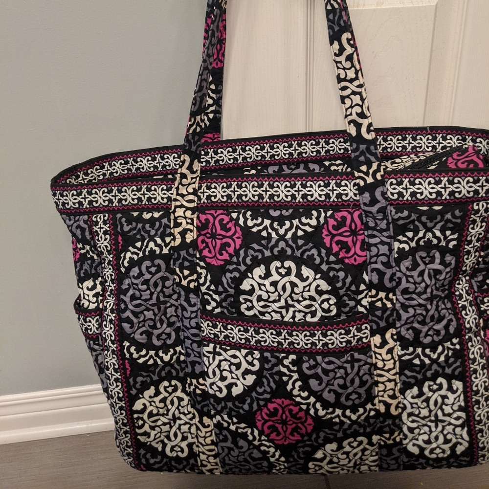 Vera Bradley extra large tote- Canterbury magenta